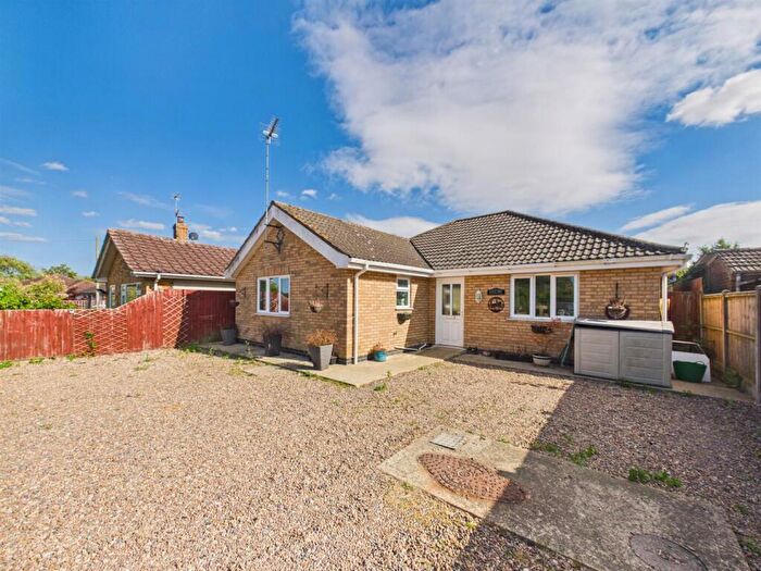 3 Bedroom Detached Bungalow For Sale In Willoughby Road, Cumberworth, LN13