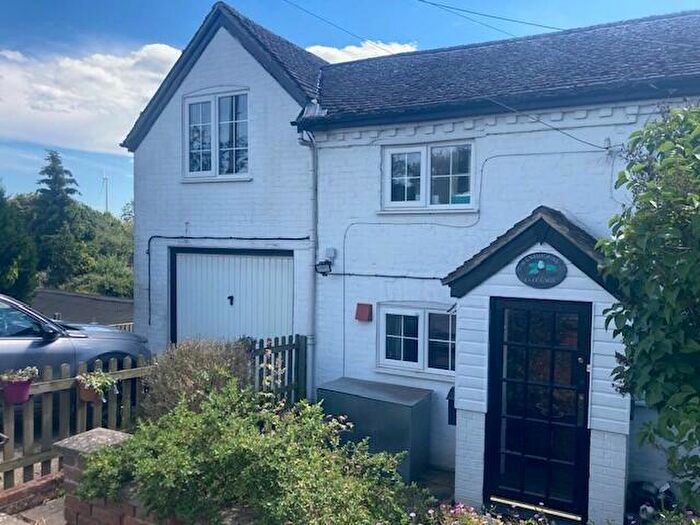 4 Bedroom Link Detached House To Rent In Leighton Buzzard, Milton Keynes, LU7