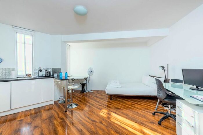 Studio To Rent In Sloane Avenue, Chelsea, London, SW3