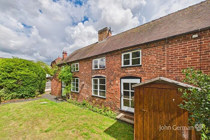 4 Bedroom Detached House For Sale In Main Street, Alrewas, DE13