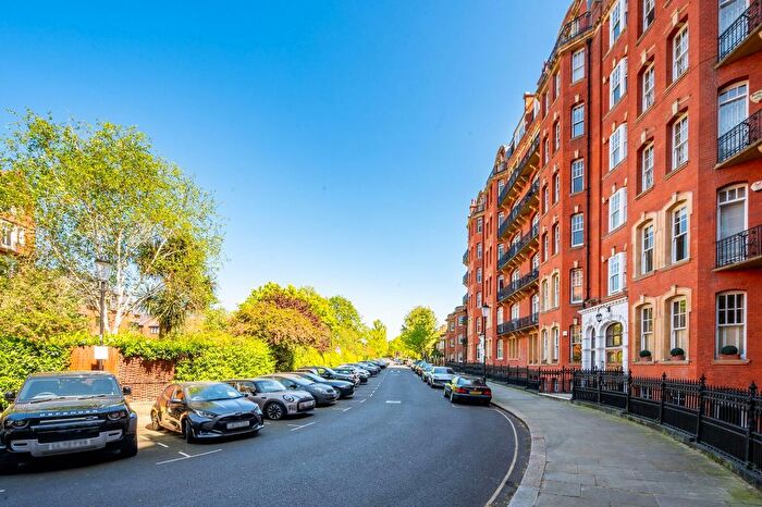 5 Bedroom Flat For Sale In Oakwood Court, Holland Park, London, W14