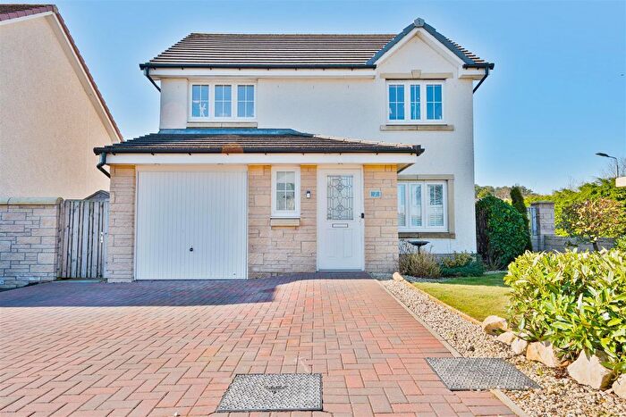 3 Bedroom Detached House For Sale In Roadmeetings Crescent, Carluke, ML8