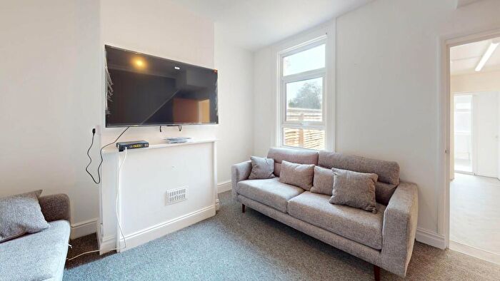 6 Bedroom House To Rent In Coronation Avenue, BA2