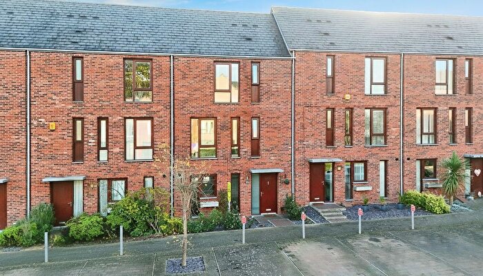 4 Bedroom Terraced House For Sale In Ketley Park Road, Ketley, Telford, Shropshire, TF1