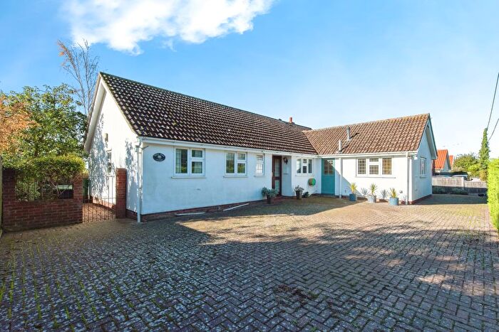 3 Bedroom Detached Bungalow For Sale In The Street, Thorndon, Eye, IP23