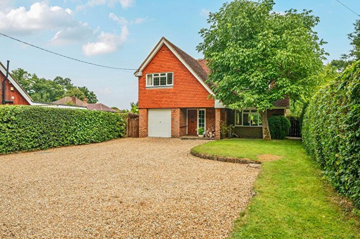 4 Bedroom Detached House For Sale In Haslemere Road, Witley, GU8