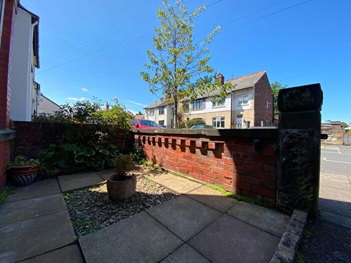 3 Bedroom Semi-Detached House For Sale In Brompton Avenue, Crosby, Liverpool, L23