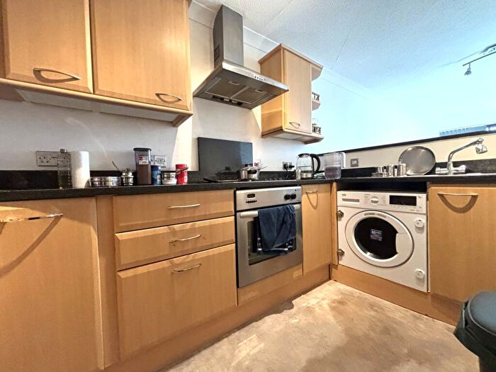 2 Bedroom Apartment To Rent In South Fifth Street, Milton Keynes, MK9