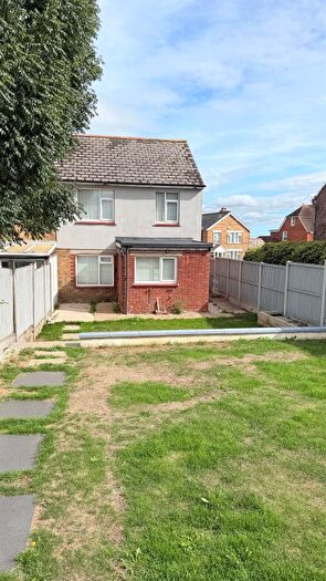 3 Bedroom Semi Detached House For Sale In Shalmsford Street, Chartham, Canterbury, CT4