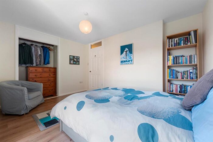 1 Bedroom Flat For Sale In Alderley Walk, Macclesfield, SK11