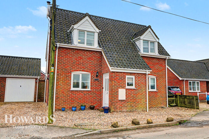 3 Bedroom Detached House For Sale In Rectory Lane, Bunwell, NR16