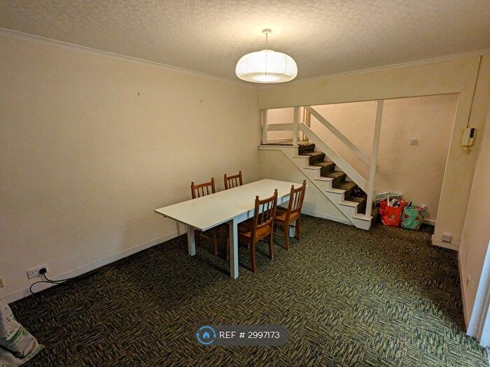 2 Bedroom Flat To Rent In Stelfox, London, WC1X