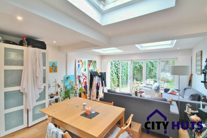 5 Bedroom Terraced House To Rent In Mayton Street, London, N7