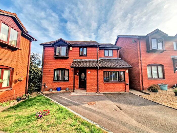 4 Bedroom House For Sale In Pinwood Meadow Drive, Exeter, EX4