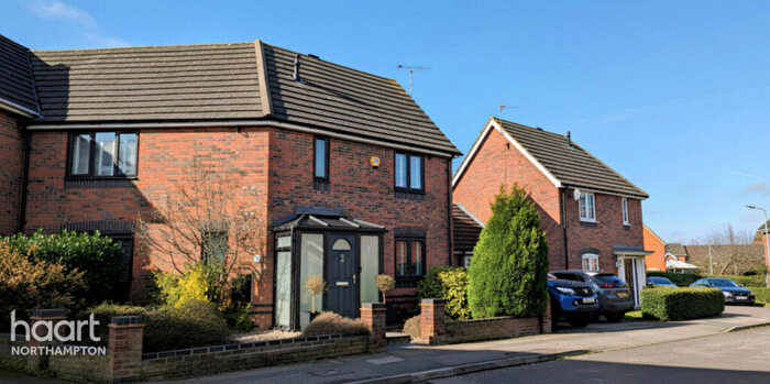 4 Bedroom Semi-Detached House For Sale In Bluebell Close, Corby, NN18