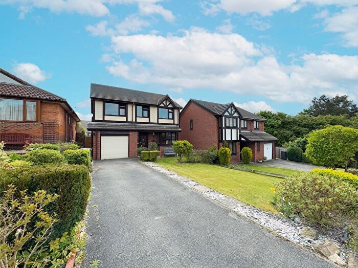 4 Bedroom Detached House For Sale In Sorbus Way, Lepton, HD8