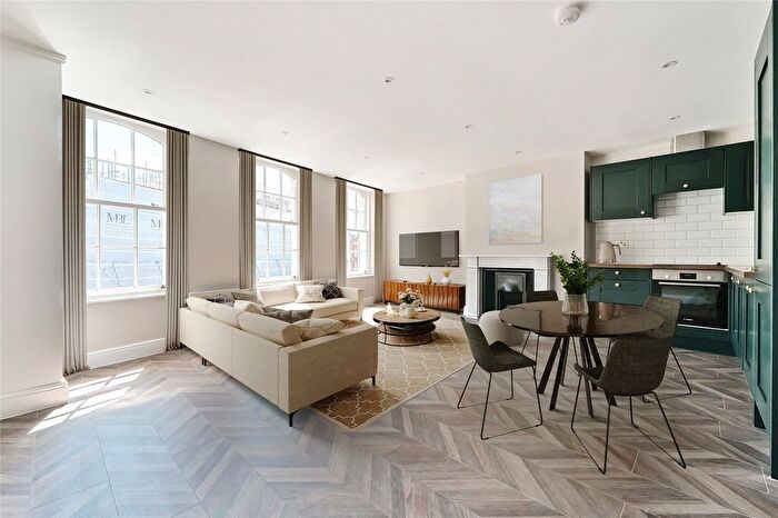 1 Bedroom Flat For Sale In Market Place, Reading, Berkshire, RG1