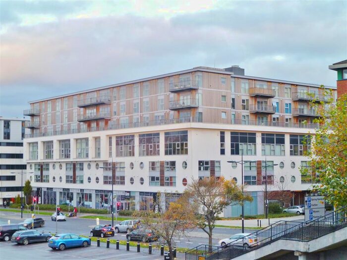 2 Bedroom Flat To Rent In Paramount, Beckampton Street, Swindon, SN1