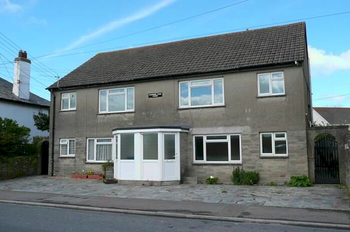 2 Bedroom Flat To Rent In Flexbury Park Court, Bude, EX23