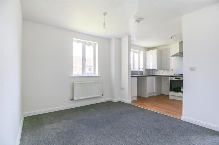 2 Bedroom Apartment For Sale In Thackeray, Horfield, Bristol, BS7
