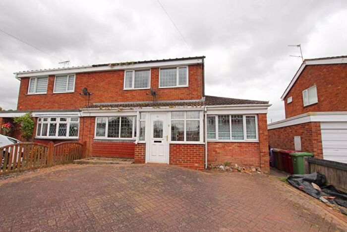 4 Bedroom Semi-Detached House For Sale In Priory Crescent, Ulceby, DN39