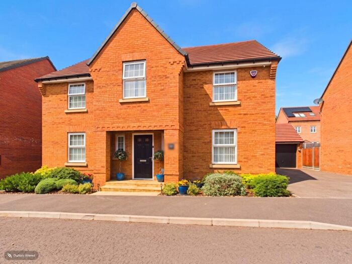 4 Bedroom Detached House For Sale In Kefford Drive Moulton, Moulton, Northampton, Northamptonshire, NN3
