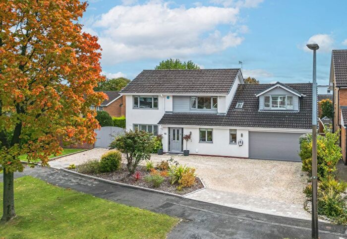 5 Bedroom Detached House For Sale In Gainsborough Crescent, Knowle, B93