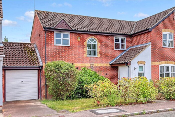 3 Bedroom Semi-Detached House For Sale In Sussex Way, Billericay, Essex, CM12