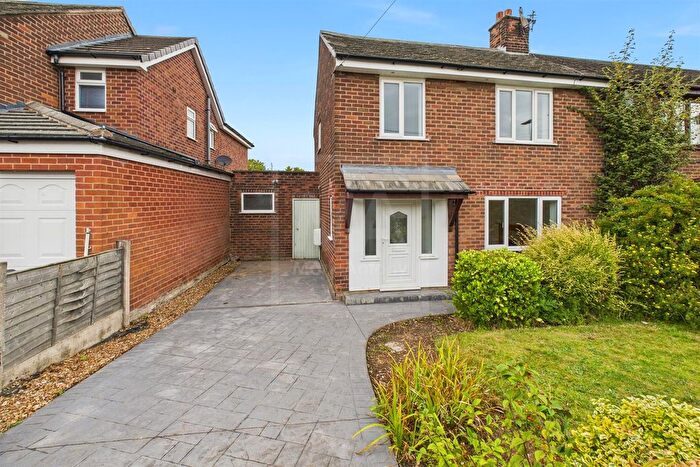 3 Bedroom Semi-Detached House To Rent In Dingleway, Appleton, Warrington, WA4