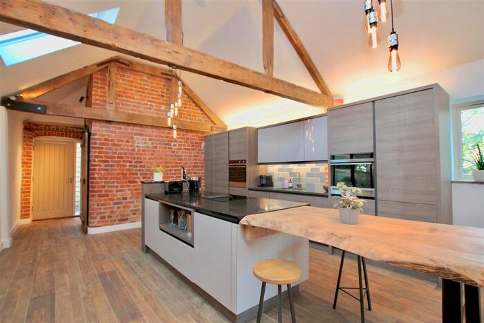 4 Bedroom Barn Conversion For Sale In Brandon Road, Hougham, Grantham NG32