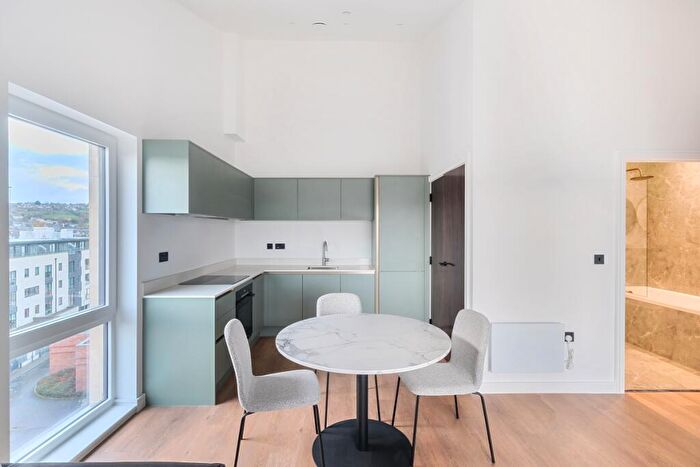 2 Bedroom Apartment To Rent In The Willows, Windsor Bridge Road Bath, BA2