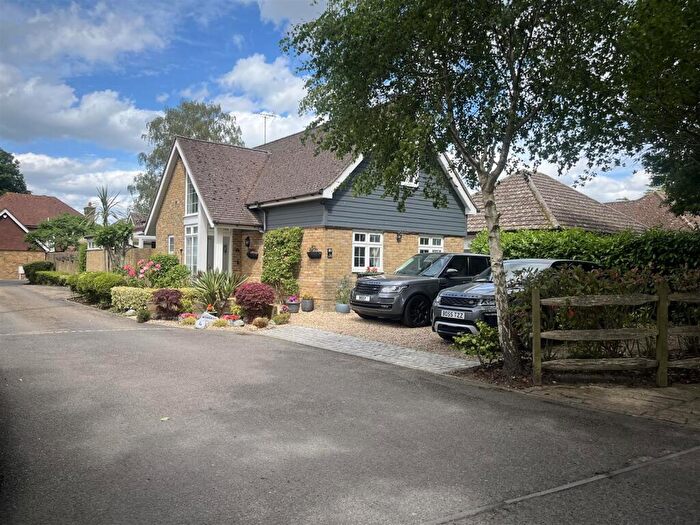 4 Bedroom Detached House For Sale In Copperfield Close, Kingswood, ME17