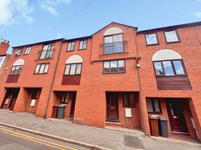 3 Bedroom Town House To Rent In Friars Lane, Lincoln, LN2