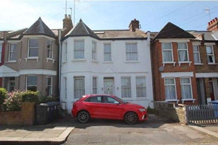 9 Bedroom Terraced House For Sale In London, N10