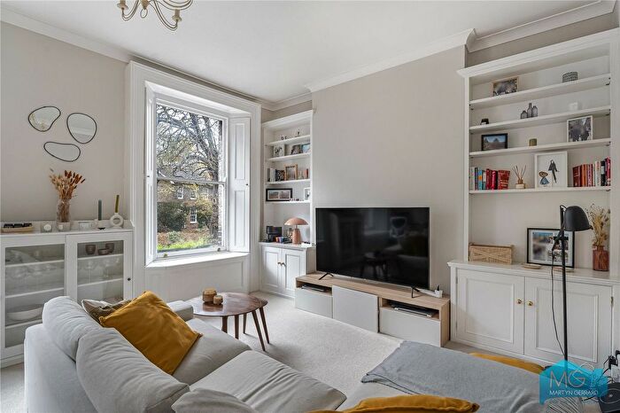 2 Bedroom Flat For Sale In St Pauls Road, London, N1