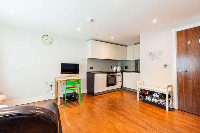 Studio To Rent In Crawford Building, Aldgate, London, E1