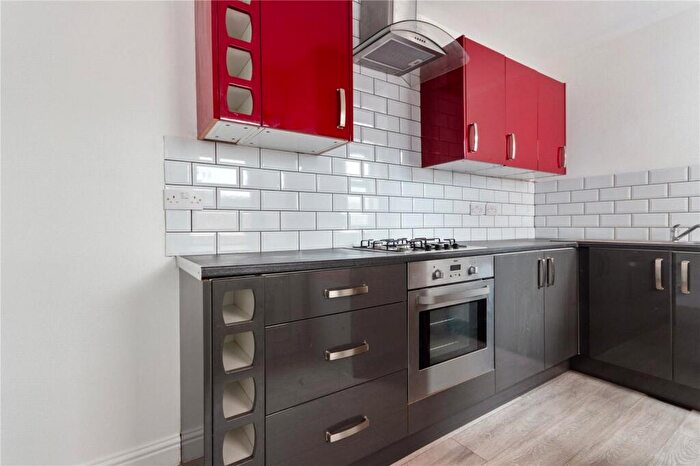2 Bedroom Terraced House To Rent In Castle Street, Grimsby, Lincolnshire, DN32
