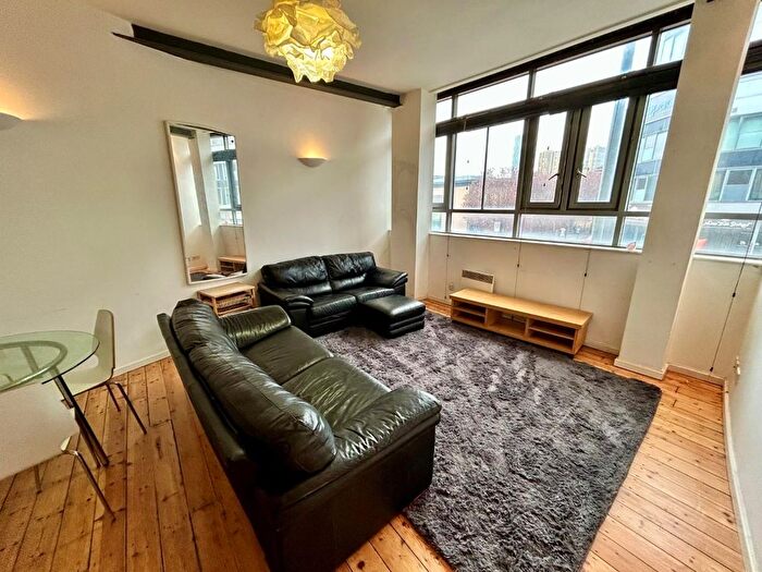 2 Bedroom Flat To Rent In Byron Street, Leeds, LS2