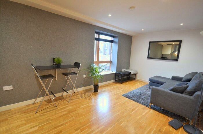 1 Bedroom Apartment To Rent In Base Apartments, Arundel Street, Manchester, M15