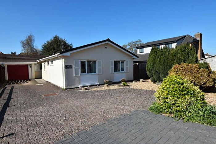 4 Bedroom Detached Bungalow For Sale In St Marys Grove, Nailsea, BS48