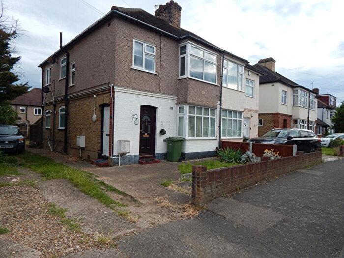 2 Bedroom Maisonette To Rent In Wolseley Road, Romford, Havering, RM7