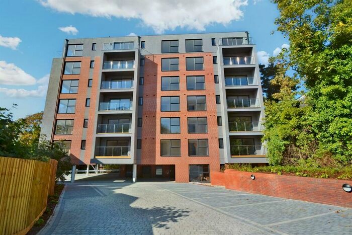 2 Bedroom Flat To Rent In Bournemouth, BH1