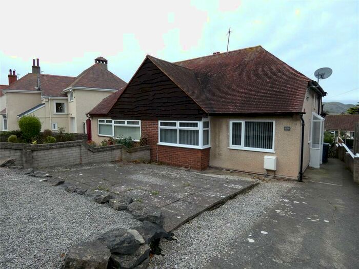 2 Bedroom Bungalow To Rent In Roumania Crescent, Llandudno, Conwy, LL30