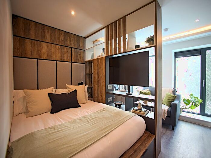 Studio To Rent In St Albans Place St Albans Place, Leeds, LS2