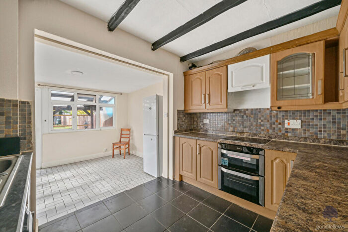 3 Bedroom House To Rent In Ringwood Avenue, Croydon, CR0