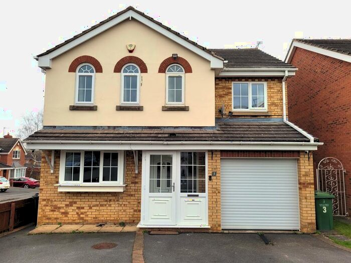 4 Bedroom House To Rent In Rawlings Court, Oadby, Leicester, LE2