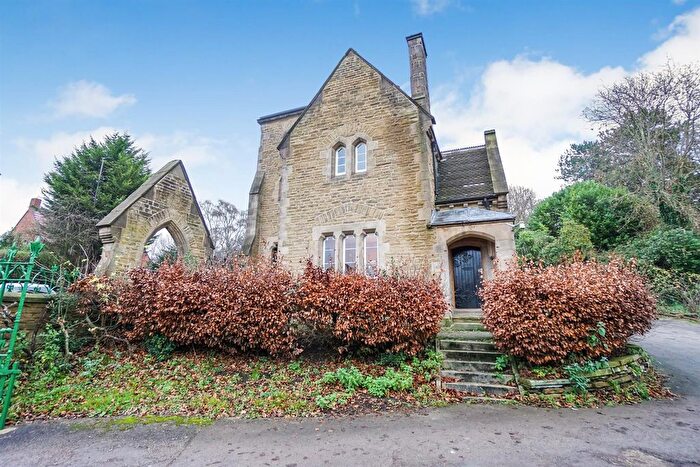 3 Bedroom Detached House For Sale In Hady Hill, Hady, Chesterfield, S41