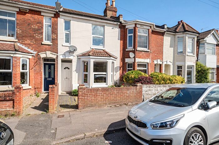 3 Bedroom Terraced House For Sale In English Road, Shirley, Southampton, Hampshire, SO15