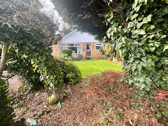 3 Bedroom Bungalow For Sale In Devonshire Drive, North Anston, Sheffield, Rotherham, S25