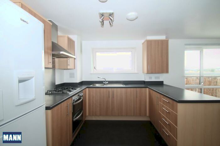 2 Bedroom Flat To Rent In Moonlight Mile House, Dartford, DA1